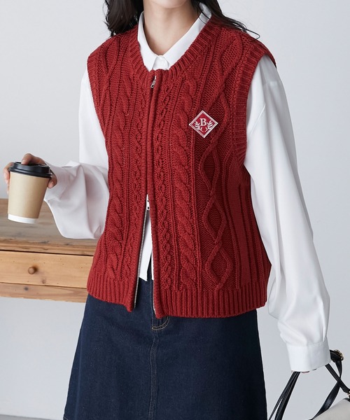 BONLECILL（ボンルシール）の「ダブルジップ エンブレム刺繍ワッペンニットベスト（ベスト・レディース・ブラウン/チャコールグレー/レッド/アイボリー・FREE）」の18枚目の写真