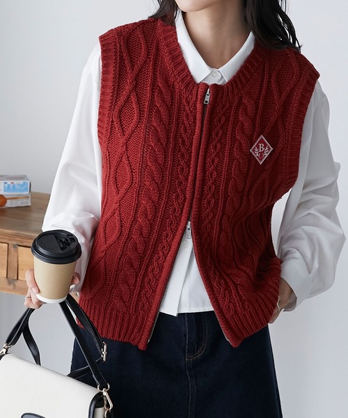 BONLECILL（ボンルシール）の「ダブルジップ エンブレム刺繍ワッペンニットベスト（ベスト・レディース・ブラウン/チャコールグレー/レッド/アイボリー・FREE）」の11枚目の写真
