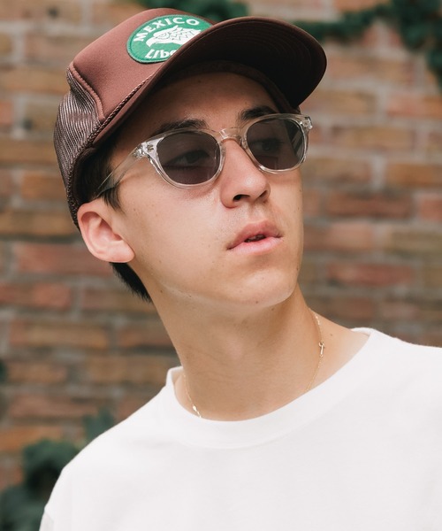 ROOPTOKYO（ループトウキョウ）の「【ケース付】【ユニセックスアイテム】カラーレンズ サングラス UVカット機能付き（サングラス・メンズ・ブラック系その他2/ブラック系その他3/ブラック系その他4/ブラック系その他5/ブラック系その他6/ブラウン系その他2/ブラウン系その他3/ブラック系その他/ブラウン系その他/グリーン系その他/ブルー系その他/クリアブラック/クリア/クリアブラウン/ブラウン系その他4/レッド系その他/ブラック系その他7/ブルー系その他2/グレー系その他2/イエロー系その他/グレー系その他/パープル系その他/スミクロ・FREE）」の11枚目の写真