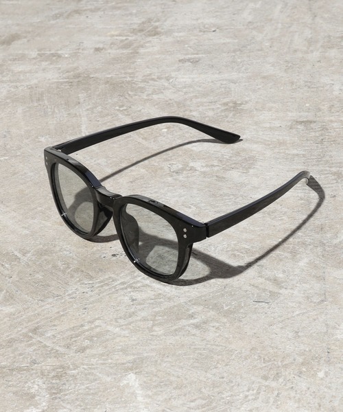 ROOPTOKYO（ループトウキョウ）の「【ケース付】【ユニセックスアイテム】カラーレンズ サングラス UVカット機能付き（サングラス・メンズ・ブラック系その他2/ブラック系その他3/ブラック系その他4/ブラック系その他5/ブラック系その他6/ブラウン系その他2/ブラウン系その他3/ブラック系その他/ブラウン系その他/グリーン系その他/ブルー系その他/クリアブラック/クリア/クリアブラウン/ブラウン系その他4/レッド系その他/ブラック系その他7/ブルー系その他2/グレー系その他2/イエロー系その他/グレー系その他/パープル系その他/スミクロ・FREE）」の6枚目の写真