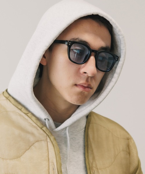 ROOPTOKYO（ループトウキョウ）の「【ケース付】【ユニセックスアイテム】カラーレンズ サングラス UVカット機能付き（サングラス・メンズ・ブラック系その他2/ブラック系その他3/ブラック系その他4/ブラック系その他5/ブラック系その他6/ブラウン系その他2/ブラウン系その他3/ブラック系その他/ブラウン系その他/グリーン系その他/ブルー系その他/クリアブラック/クリア/クリアブラウン/ブラウン系その他4/レッド系その他/ブラック系その他7/ブルー系その他2/グレー系その他2/イエロー系その他/グレー系その他/パープル系その他/スミクロ・FREE）」の8枚目の写真