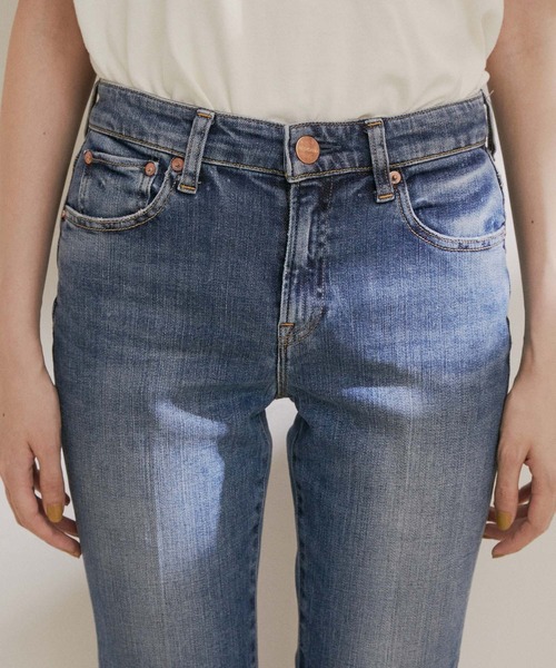 SALON adam et rope'（サロン アダム エ ロペ）の「【RED CARD TOKYO（レッドカードトーキョー）】Marmalade Midrise（デニムパンツ・レディース・ブルー系その他4・21/22/23/24）」の10枚目の写真