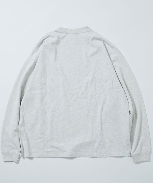 FREAK'S STORE（フリークスストア）の「限定展開 9オンス Heavyweight ビッグシルエット クルーネック ロングスリーブTシャツ/ヘビーウェイト/ロンTEE（Tシャツ/カットソー・メンズ・スミクロ/グレイッシュベージュ/ネイビー/アッシュグレー/ブラック/ホワイト/ブラウン・SMALL/MEDIUM/LARGE）」の14枚目の写真