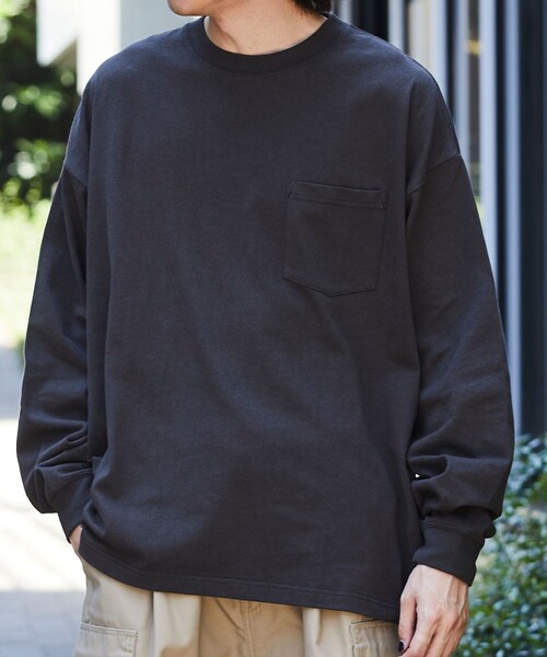 FREAK'S STORE（フリークスストア）の「限定展開 9オンス Heavyweight ビッグシルエット クルーネック ロングスリーブTシャツ/ヘビーウェイト/ロンTEE（Tシャツ/カットソー・メンズ・スミクロ/グレイッシュベージュ/ネイビー/アッシュグレー/ブラック/ホワイト/ブラウン・SMALL/MEDIUM/LARGE）」の3枚目の写真