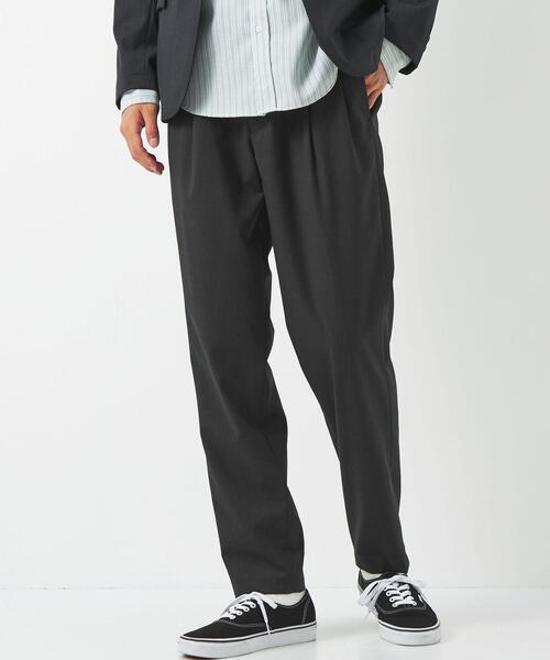 green label relaxing（グリーンレーベルリラクシング）の「TWサージ 2プリーツ ユーティリティー パンツ -ウォッシャブル・防シワ-（その他パンツ・メンズ・ダークブラウン/ネイビー/ダークグレー/その他1・S/M/L/XL）」の2枚目の写真