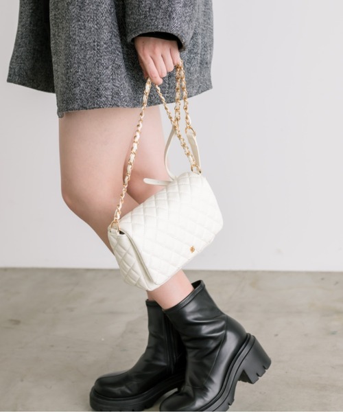 OLIVE des OLIVE（オリーブデオリーブ）の「キルティングフラップショルダー　1032120100（ショルダーバッグ・レディース・アイボリー/ブラック/ピンク・FREE）」の6枚目の写真