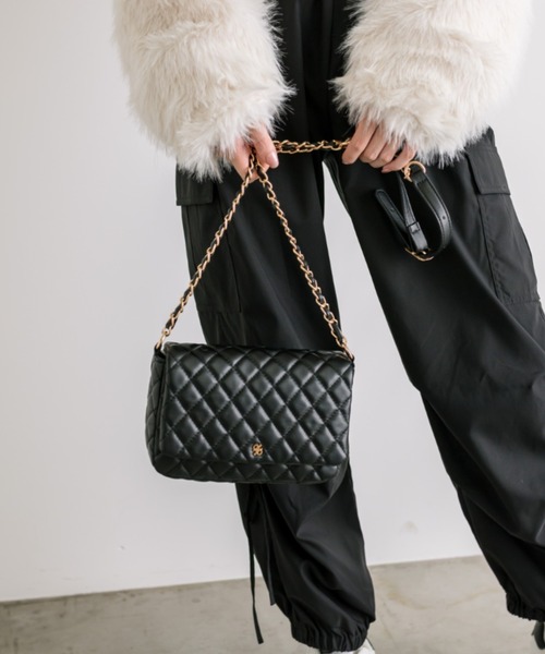 OLIVE des OLIVE（オリーブデオリーブ）の「キルティングフラップショルダー　1032120100（ショルダーバッグ・レディース・アイボリー/ブラック/ピンク・FREE）」の11枚目の写真