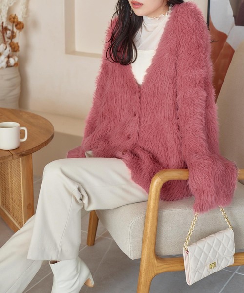 KOBE LETTUCE(コウベレタス)の「シャギーニットVネックロングカーディガン(カーディガン/ボレロ・レディース・グレー系/モカ/オフホワイト/ピンク・M)」の14枚目の写真