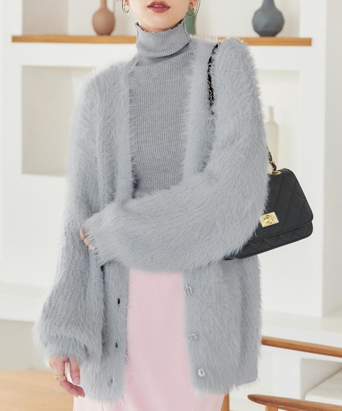 KOBE LETTUCE(コウベレタス)の「シャギーニットVネックロングカーディガン(カーディガン/ボレロ・レディース・グレー系/モカ/オフホワイト/ピンク・M)」の15枚目の写真