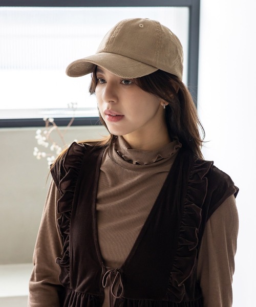 VitaFelice（ヴィータフェリーチェ）の「遮光率100％ 完全遮光 コーデュロイシンプルキャップ 深め 紫外線カット率99.9％ UPF値50+ 秋冬（キャップ・レディース・ベージュ系/ブルー系/ブラック/ベージュ/アイボリー/ブラウン/グレー/チャコール・FREE）」の11枚目の写真