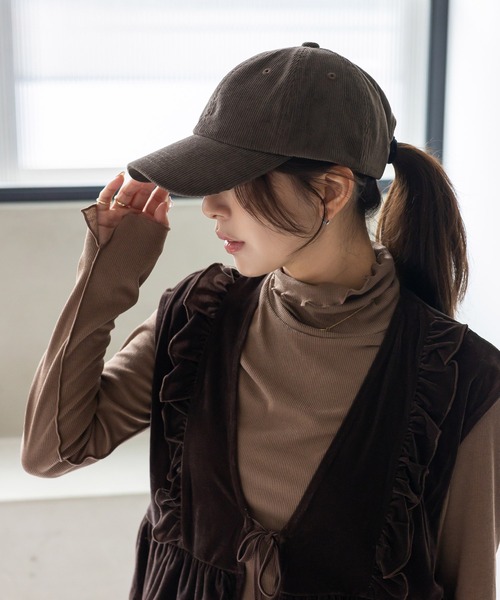 VitaFelice（ヴィータフェリーチェ）の「遮光率100％ 完全遮光 コーデュロイシンプルキャップ 深め 紫外線カット率99.9％ UPF値50+ 秋冬（キャップ・レディース・ベージュ系/ブルー系/ブラック/ベージュ/アイボリー/ブラウン/グレー/チャコール・FREE）」の17枚目の写真