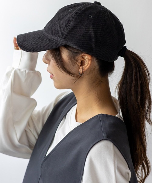 VitaFelice（ヴィータフェリーチェ）の「遮光率100％ 完全遮光 コーデュロイシンプルキャップ 深め 紫外線カット率99.9％ UPF値50+ 秋冬（キャップ・レディース・ベージュ系/ブルー系/ブラック/ベージュ/アイボリー/ブラウン/グレー/チャコール・FREE）」の19枚目の写真