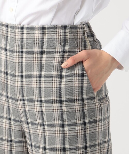 MACPHEE(マカフィー)の「ウォッシャブルフランネル ワイドクロップドパンツ(その他パンツ・レディース・ネイビー/ライトベージュ/ライトグリーン・34/36/32)」の9枚目の写真