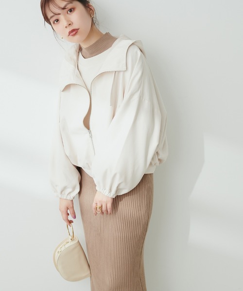 natural couture（ナチュラルクチュール）の「フード付きショートマンパ（ブルゾン・レディース・ブラック/グレイッシュベージュ/アイボリー・FREE）」の17枚目の写真