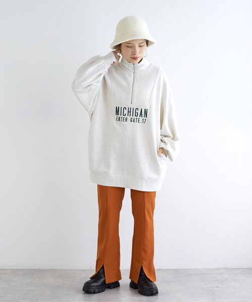 w closet（ダブルクローゼット）の「【ZOZO限定】セミフレアスリットパンツ（スラックス・レディース・オレンジ/ブルー/ベージュ/ブラック/グレー・M/S）」の14枚目の写真