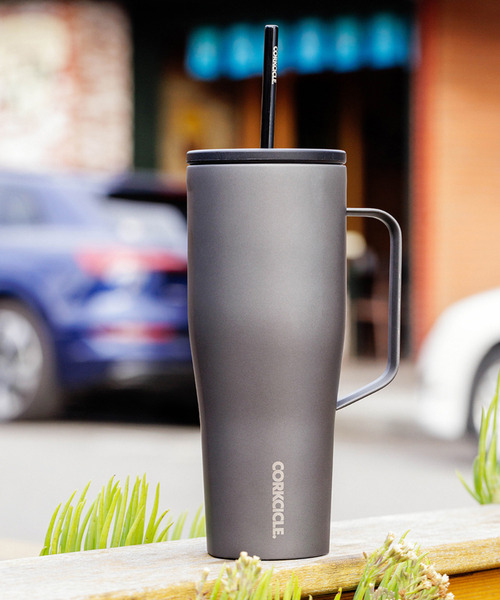 CORKCICLE（コークシクル）の「30oz/900ml COLDCUP MUG コールドカップマグ ストロー付き [CORKCICLE/コークシクル]（グラス/マグカップ/タンブラー・レディース・アイボリー/ガンメタ/ブルー・ONE SIZE）」の7枚目の写真
