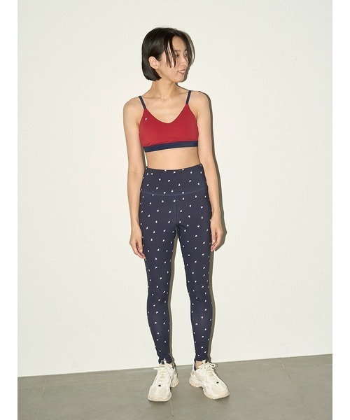 emmi(エミ)の「【emmi yoga】FILAコラボブラトップ(Tシャツ/カットソー・レディース・ベージュ/レッド・0/1)」の14枚目の写真
