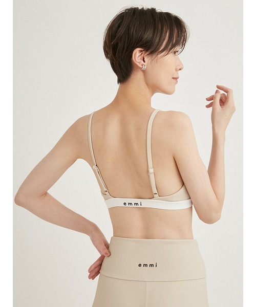 emmi(エミ)の「【emmi yoga】FILAコラボブラトップ(Tシャツ/カットソー・レディース・ベージュ/レッド・0/1)」の5枚目の写真