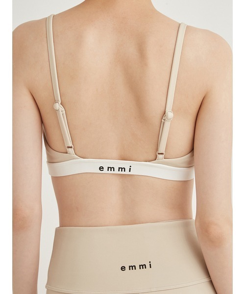 emmi(エミ)の「【emmi yoga】FILAコラボブラトップ(Tシャツ/カットソー・レディース・ベージュ/レッド・0/1)」の7枚目の写真
