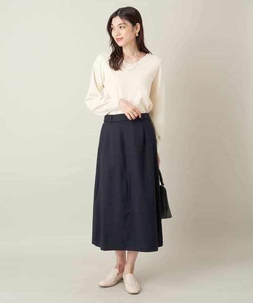 a.v.v(アーヴェヴェ)の「Vネックパフスリーブニット(ニット/セーター・レディース・ブルー/アイボリー/ライトグレー/ブラック/ライトピンク・34/36/38/42/40)」の15枚目の写真