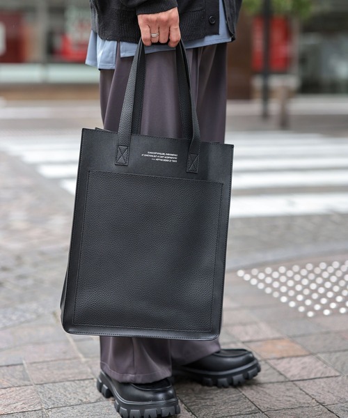 eftyus（エフティウス）の「シンセティックレザー コンビネーション トートバッグ（トートバッグ・メンズ・ブラック系1/ブラック系・FREE）」の9枚目の写真