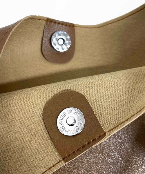 NANEA（ナネア）の「ポーチ付きバッグ（トートバッグ・レディース・ブラック/ベージュ/ブラウン・フリー）」の21枚目の写真