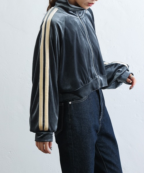 COLONY 2139（コロニートゥーワンスリーナイン）の「ベロアラインショートトラックジャケット/ジャージ（ジャージ・レディース・カーキ/チャコールグレー/ブルー・FREE）」の16枚目の写真