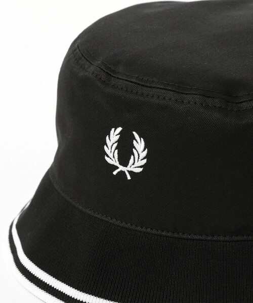 FRED PERRY(フレッドペリー)の「FRED PERRY × BEAMS / 別注 バケットハット 24SS(ハット・メンズ・ネイビー/ブラック・XL/M)」の16枚目の写真