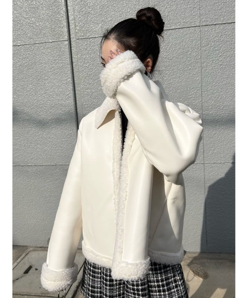 Narcissus（ナルシス）の「【Narcissus】ボアフェイクレザージャケット（ライダースジャケット・レディース・ホワイト/ブラック・FREE）」の20枚目の写真