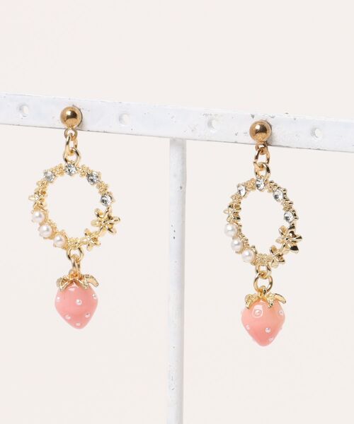 tone(トーン)の「【charme by pimo 】いちご ガラス 花 ピアス(MA)(ピアス(両耳用)・レディース・レッド/ホワイト/ピンク系その他・FREE)」の3枚目の写真