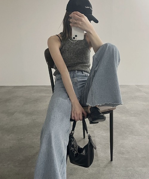 Reurie'（レウリィ）の「メタリックワンハンドルバッグ / metallic one handle bag メタリックバッグ ヴィンテージライク ハンドバッグ ワンショルダー ゴールド シルバー ブラック アンティーク（ハンドバッグ・レディース・アンティークシルバー/ブラック/シルバー・FREE）」の17枚目の写真