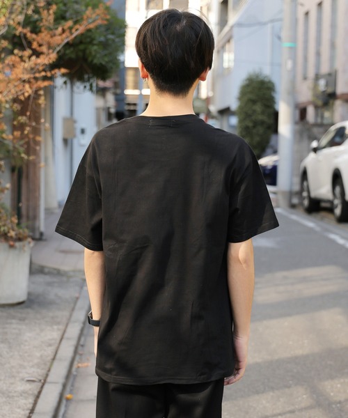 ROOPTOKYO(ループトウキョウ)の「ロゴ シンプルプリント Tシャツ 半袖 ユニセックス(Tシャツ/カットソー・メンズ・ホワイト/ブラック・XL/L/M)」の6枚目の写真