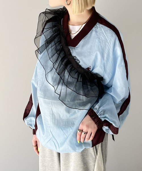 mily bilet（ミウィビレット）の「【mily bilet】着こなし自由自在。マルチウェイチュールフリル（付け襟・レディース・チャコール/ピンク/ベージュ/ブラック/ライトグレー/ホワイト・MEDIUM）」の18枚目の写真