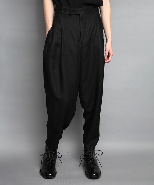 ato（アトウ）の「2 TUCK TAPERED TRI-ACETATE PANTS（その他パンツ・メンズ・ネイビー/ブラック・48/46/44）」の11枚目の写真