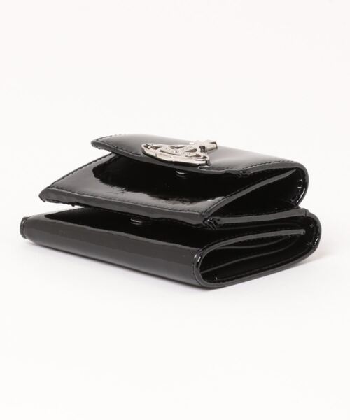 Vivienne Westwood(ヴィヴィアンウエストウッド)の「【PALL】52010013-L001O-LASHINY PATENT SMALL FLAP PURSE(財布・レディース・ピンク/ブラック/パープル・FREE)」の5枚目の写真