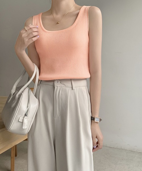 MILAE（ミレ）の「ベーシックリブ編みタンクトップ（タンクトップ・レディース・ホワイト/ブラック/ライトピンク/ライトベージュ/ライトブルー/ライトイエロー・FREE）」の6枚目の写真