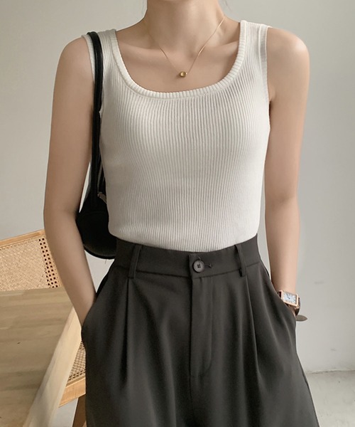 MILAE（ミレ）の「ベーシックリブ編みタンクトップ（タンクトップ・レディース・ホワイト/ブラック/ライトピンク/ライトベージュ/ライトブルー/ライトイエロー・FREE）」の2枚目の写真