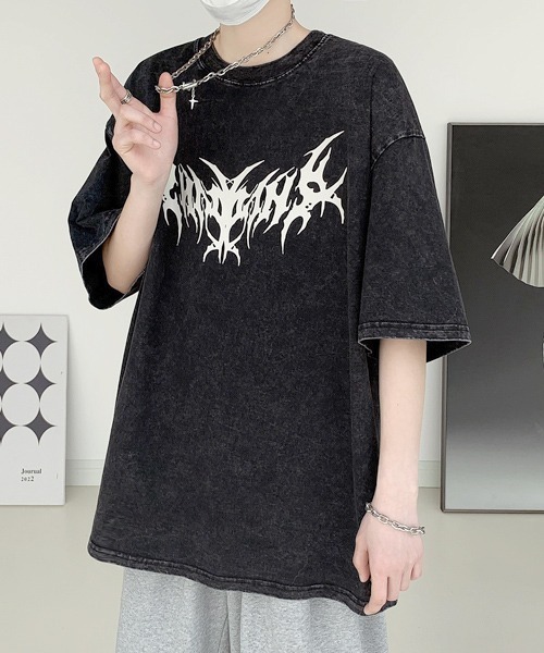 FVLMEN（フルメン）の「【FVLMEN】butterfly backprint halfsleeve tee/バタフライ バックプリント ハーフスリーブ T（Tシャツ/カットソー・メンズ・パープル/ベージュ/ブラック・LARGE/MEDIUM/X-LARGE）」の8枚目の写真