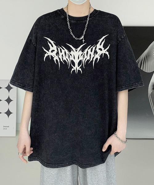 FVLMEN（フルメン）の「【FVLMEN】butterfly backprint halfsleeve tee/バタフライ バックプリント ハーフスリーブ T（Tシャツ/カットソー・メンズ・パープル/ベージュ/ブラック・LARGE/MEDIUM/X-LARGE）」の4枚目の写真