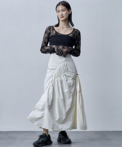 Firsthand(ファーストハンド)の「Firsthand/ファーストハンド Reポリエステルギャザードロストスカート(スカート・レディース・オフホワイト/ブラック・FREE)」の12枚目の写真