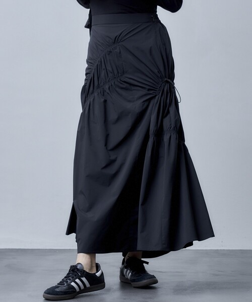 Firsthand(ファーストハンド)の「Firsthand/ファーストハンド Reポリエステルギャザードロストスカート(スカート・レディース・オフホワイト/ブラック・FREE)」の15枚目の写真