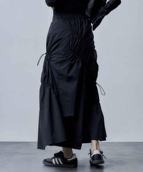 Firsthand(ファーストハンド)の「Firsthand/ファーストハンド Reポリエステルギャザードロストスカート(スカート・レディース・オフホワイト/ブラック・FREE)」の10枚目の写真