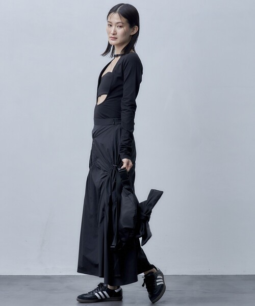 Firsthand(ファーストハンド)の「Firsthand/ファーストハンド Reポリエステルギャザードロストスカート(スカート・レディース・オフホワイト/ブラック・FREE)」の6枚目の写真