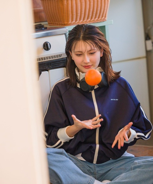 GLOBAL WORK（グローバルワーク）の「トラックジャケット/AND YUA ANY/106431（ジャージ・キッズ・ブルー/ネイビー・160cm/150cm）」の18枚目の写真