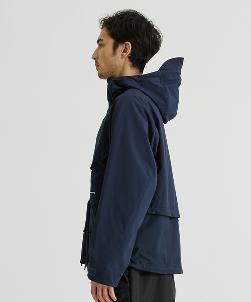 WHITE MOUNTAINEERING(ホワイトマウンテニアリング)の「【White Mountaineering/ ホワイトマウンテニアリング】STRETCH MOUNTAIN PARKA/ストレッチマウンテンパーカー(マウンテンパーカー・メンズ・ネイビー・2/1/000)」の6枚目の写真