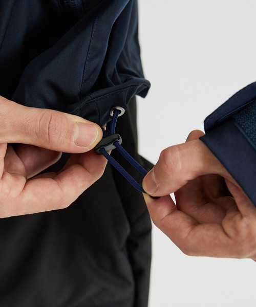 WHITE MOUNTAINEERING(ホワイトマウンテニアリング)の「【White Mountaineering/ ホワイトマウンテニアリング】STRETCH MOUNTAIN PARKA/ストレッチマウンテンパーカー(マウンテンパーカー・メンズ・ネイビー・2/1/000)」の7枚目の写真