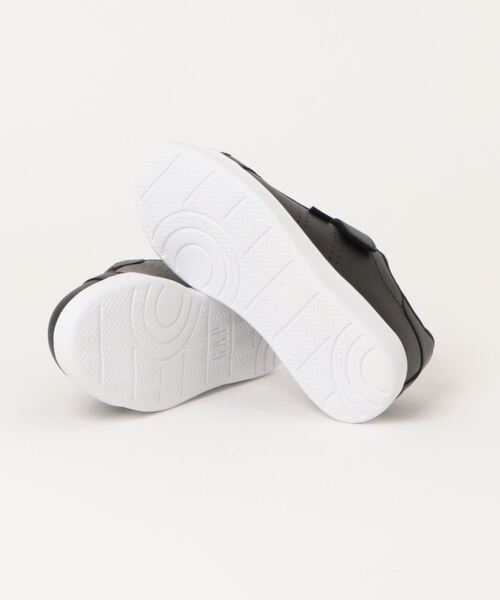 GAP（ギャップ）の「【GAP】 ジュニアコートスニーカー（スニーカー・キッズ・ホワイト×ネイビー/ホワイト/ブラック・19.0cm/20.0cm/21.0cm/22.0cm）」の5枚目の写真