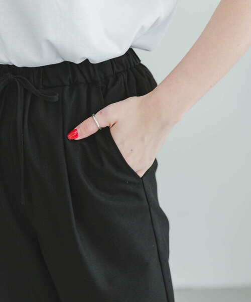 ITEMS URBANRESEARCH（アイテムズ アーバンリサーチ）の「リネン混イージーパンツ（その他パンツ・レディース・ブラック/グレー/グリーン・MEDIUM/SMALL）」の16枚目の写真