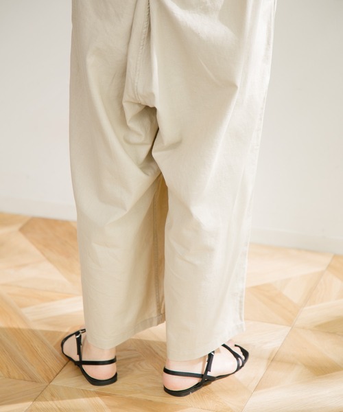 AMERICAN RAG CIE(アメリカンラグシー)の「【日本限定】GRAMICCI COTTON BALLOON PANT(その他パンツ・レディース・ブルー/ブラック/ベージュ・S/M/L)」の17枚目の写真