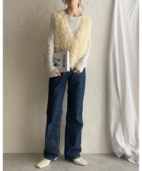 She's Closet（シーズクローゼット）の「深Vネックショート丈フェザージャガード/テープヤーンフリンジベスト（ベスト・レディース・ブラック/グレー/アイボリー/グリーン/グレー系その他/ブラウン・FREE）」の14枚目の写真